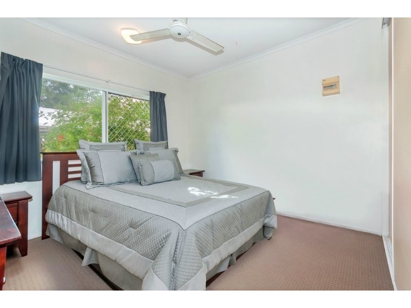 13 Springfield Crescent, Manoora QLD 4870