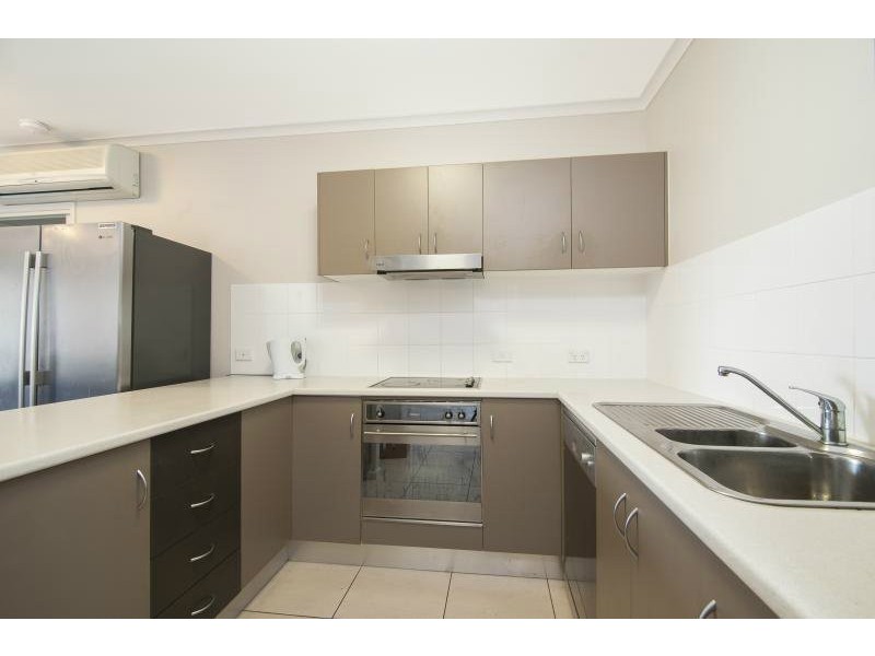 92 Digger Street, Cairns North QLD 4870