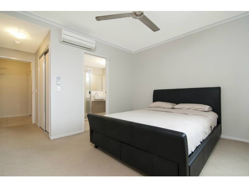 92 Digger Street, Cairns North QLD 4870
