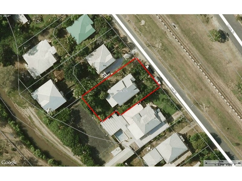 11 Law Street, Cairns North QLD 4870