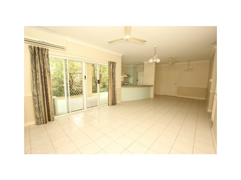 2/12 Grantala Street, Manoora QLD 4870