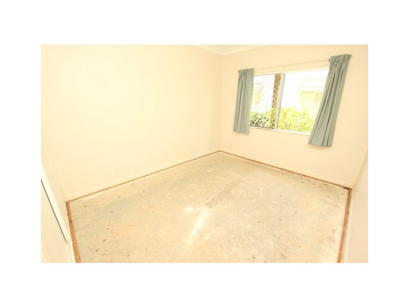 2/12 Grantala Street, Manoora QLD 4870