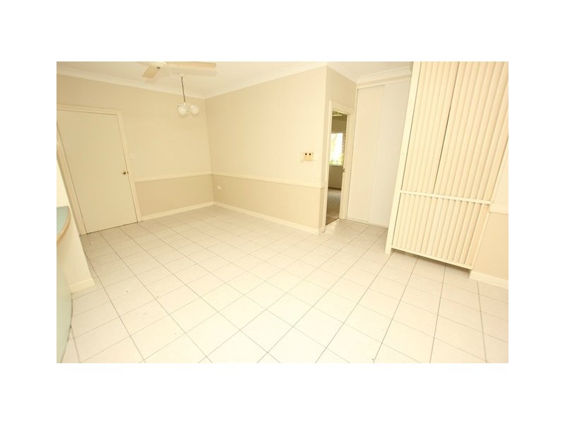 2/12 Grantala Street, Manoora QLD 4870