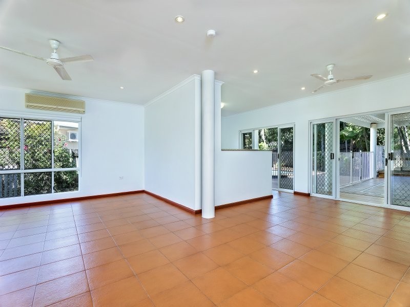 3 Metric Close, Smithfield QLD 4878