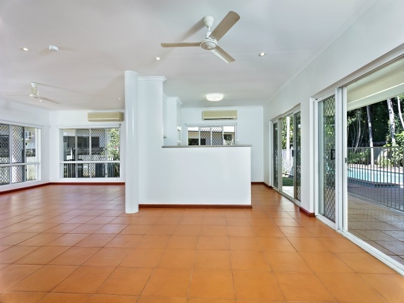 3 Metric Close, Smithfield QLD 4878