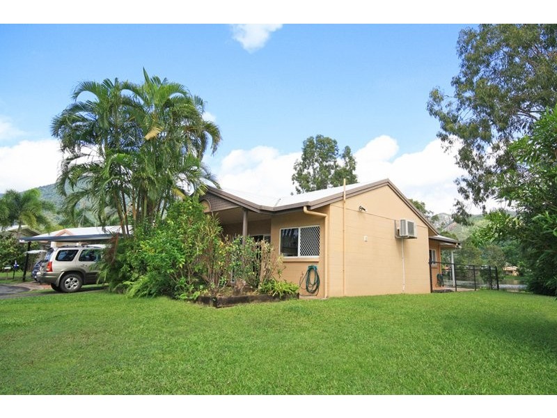 2-6 Lake Placid Road, Kamerunga Villas, Caravonica QLD 4878