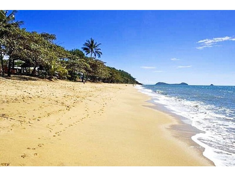 Trinity Beach QLD 4879