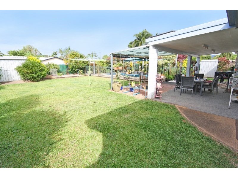 Bentley Park QLD 4869
