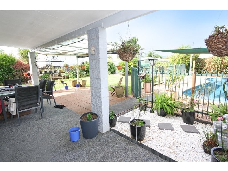 Bentley Park QLD 4869