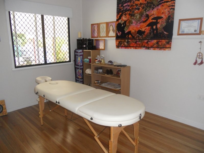 32 Watson Street, Earlville QLD 4870