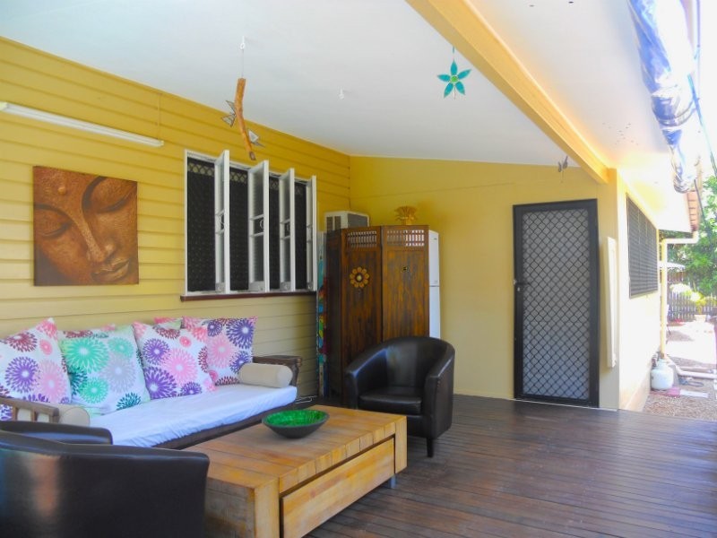 32 Watson Street, Earlville QLD 4870