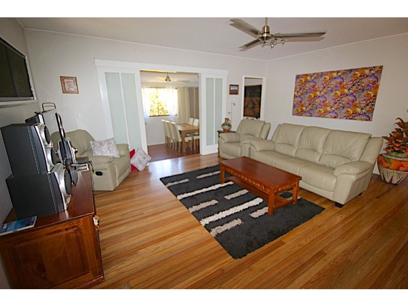 32 Watson Street, Earlville QLD 4870