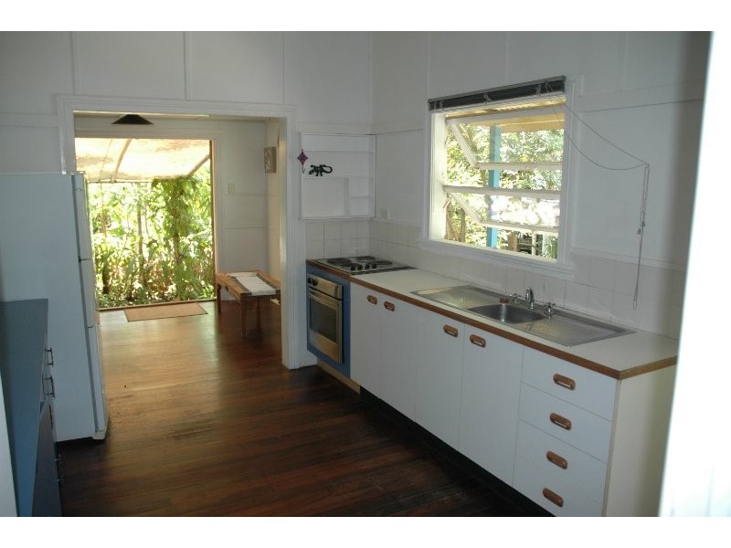 14/404 McCoombe Street, Mooroobool QLD 4870