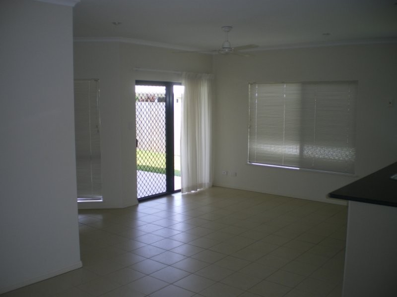 185 Timberlea Drive, Bentley Park QLD 4869