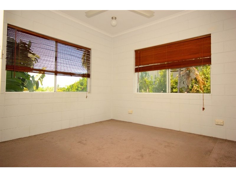 13/2 Mayers Street, Manunda QLD 4870