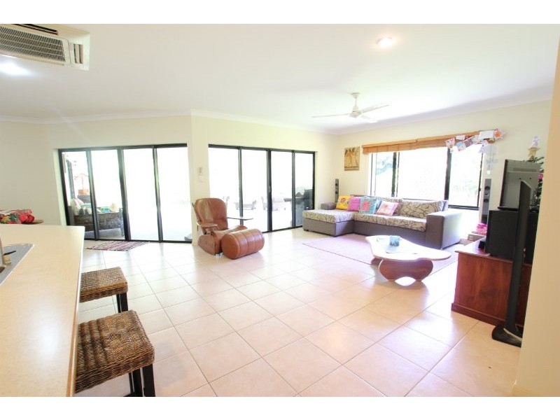 25 Goodsell Drive, Bentley Park QLD 4869