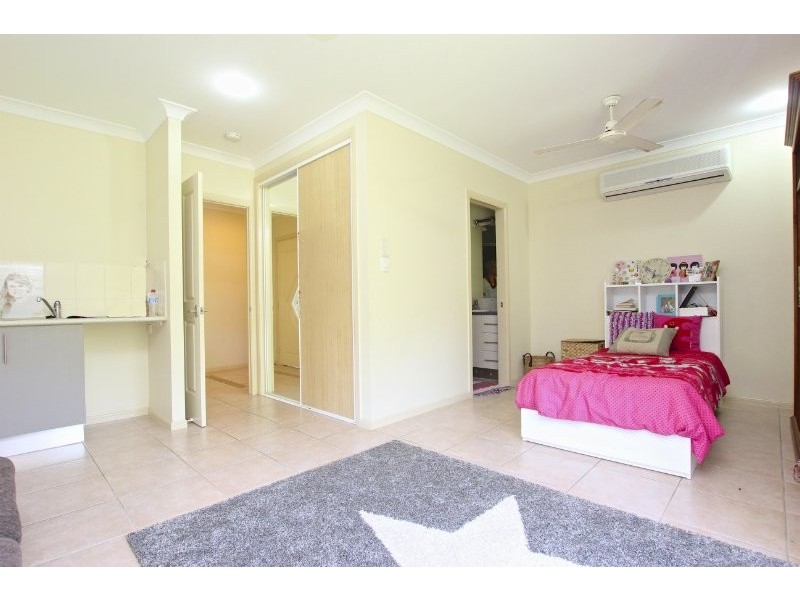 25 Goodsell Drive, Bentley Park QLD 4869