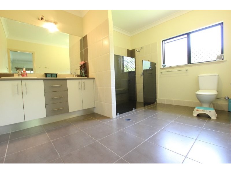 25 Goodsell Drive, Bentley Park QLD 4869