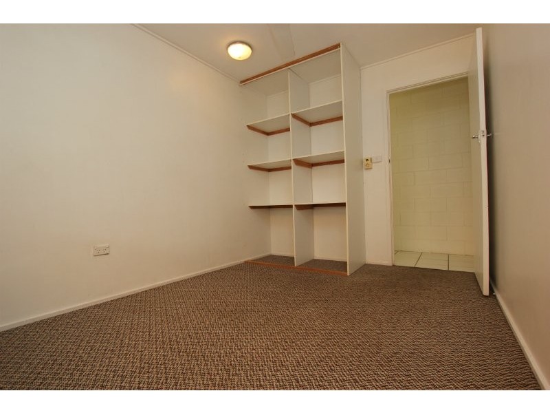 1/10 Elmire Close, Westcourt QLD 4870