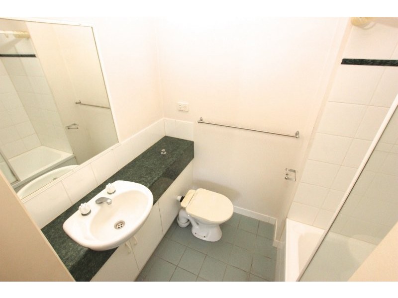 11/42 Springfield Crescent, Manoora QLD 4870