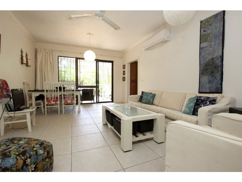 1/13 Hibiscus Lane, Holloways Beach QLD 4878