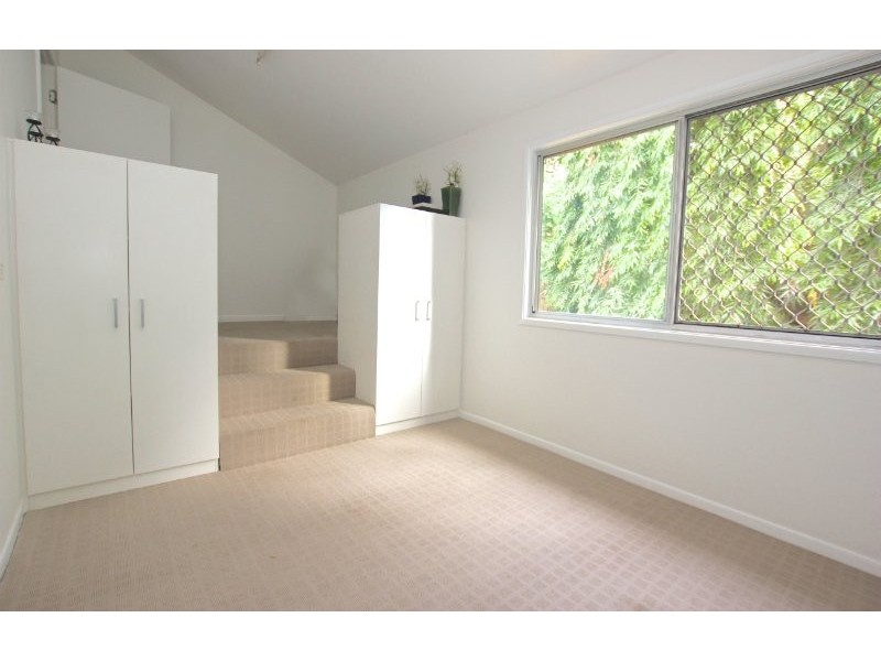 339-343 Mcleod Street, Cairns North QLD 4870