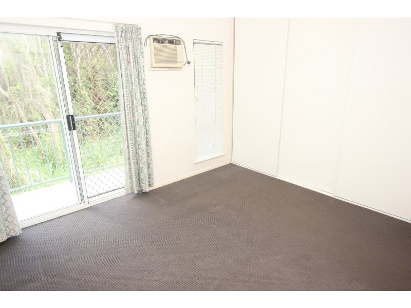 Manoora QLD 4870