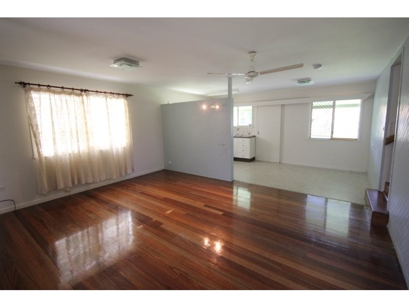 Westcourt QLD 4870