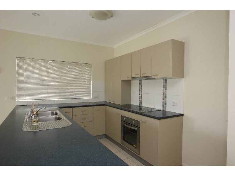 185 Timberlea Drive, Bentley Park QLD 4869