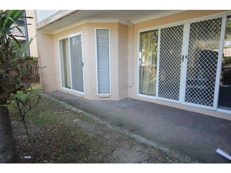 1/8 Springfield Crescent, Manoora QLD 4870