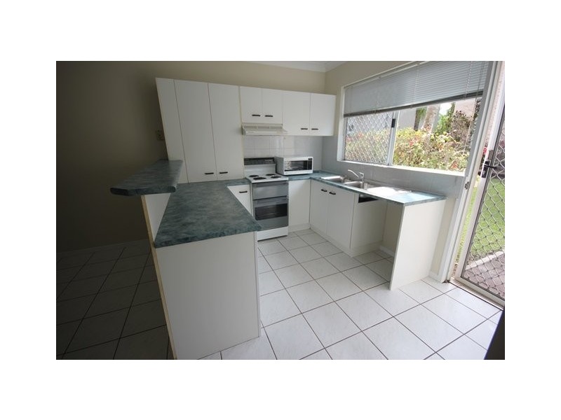 1/8 Springfield Crescent, Manoora QLD 4870