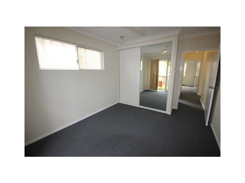 1/8 Springfield Crescent, Manoora QLD 4870