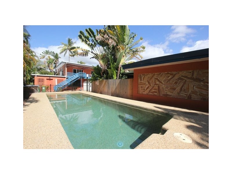 Palm Cove QLD 4879