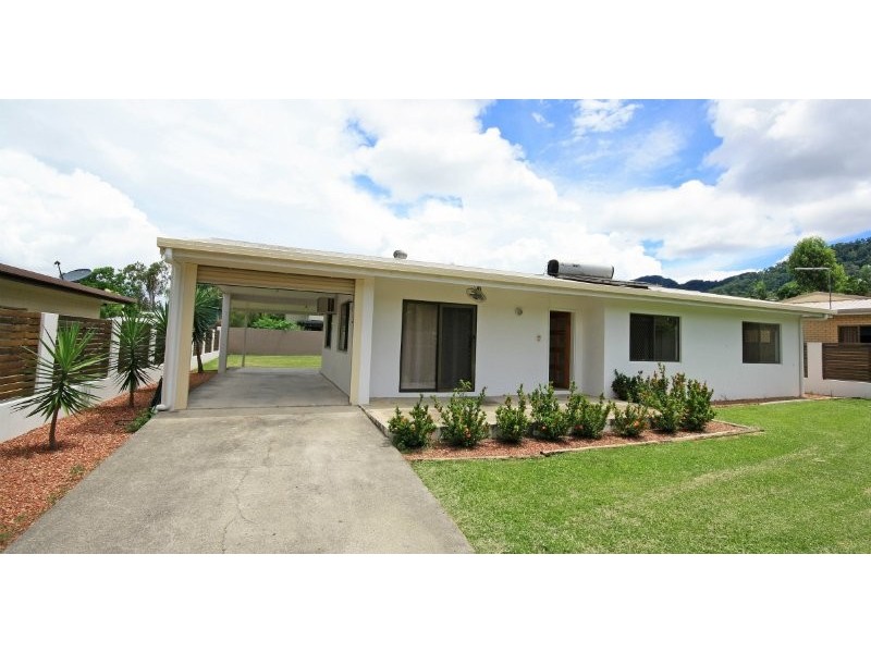 31 Beatrice Street, Mooroobool QLD 4870