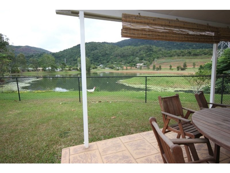 18/2 Lake Placid Road, Kamerunga Villas, Kamerunga QLD 4870