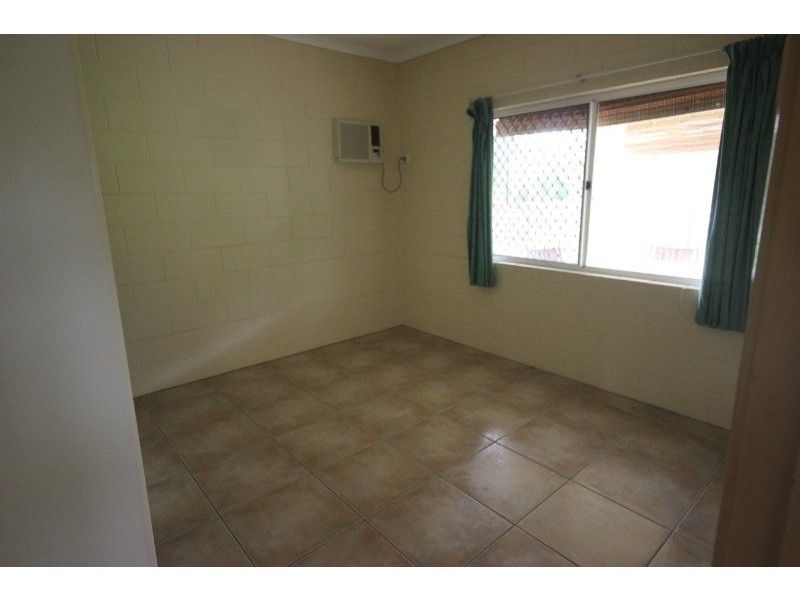 18/2 Lake Placid Road, Kamerunga Villas, Kamerunga QLD 4870