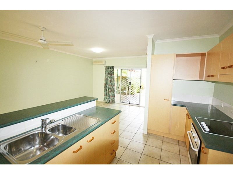 9/7a Grantala Street, Manoora QLD 4870