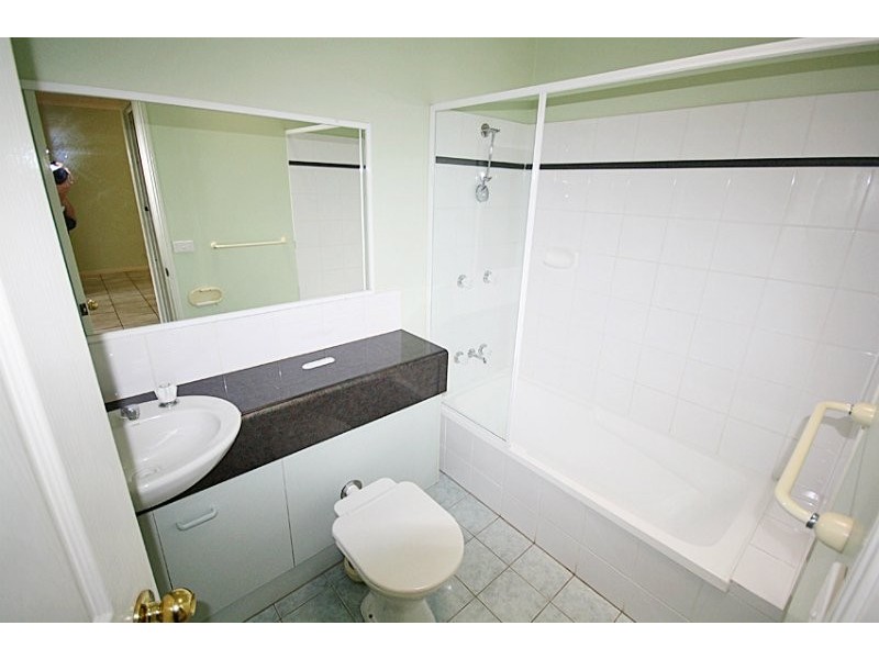 9/7a Grantala Street, Manoora QLD 4870