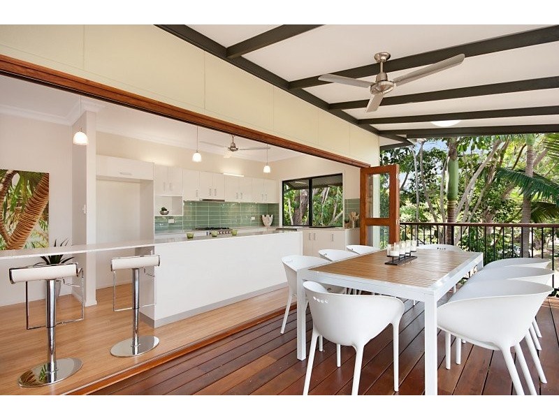 37 Law Street, Cairns North QLD 4870