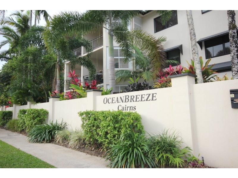 2/72-76 Digger Street, Cairns North QLD 4870