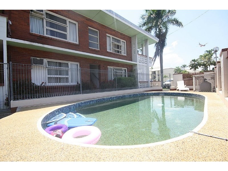 8/263 Lake Street, Cairns QLD 4870