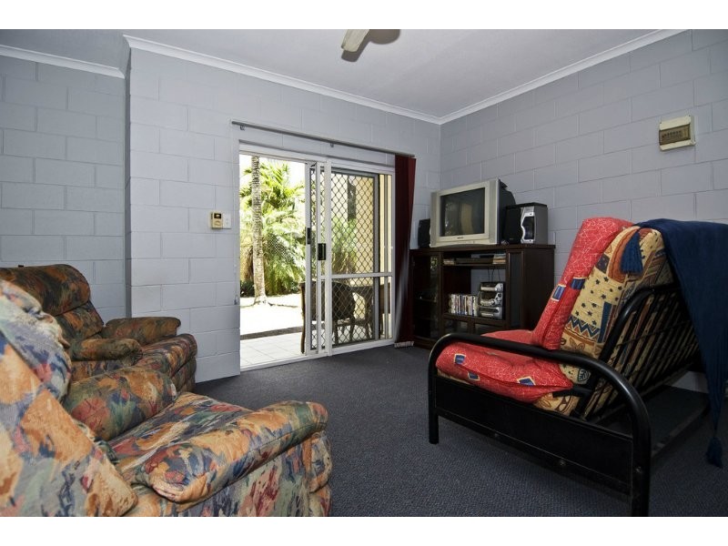 16/201 Aumuller, Westcourt QLD 4870