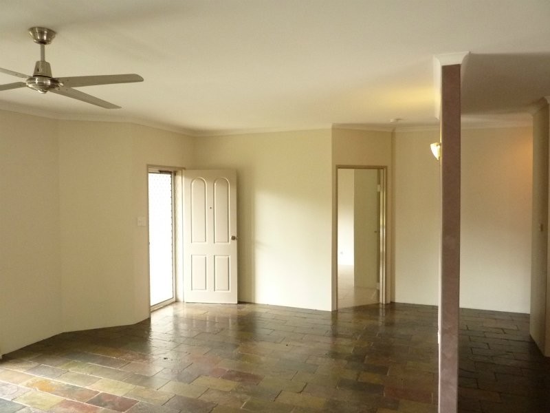 26 Blackbird Street, Bentley Park QLD 4869