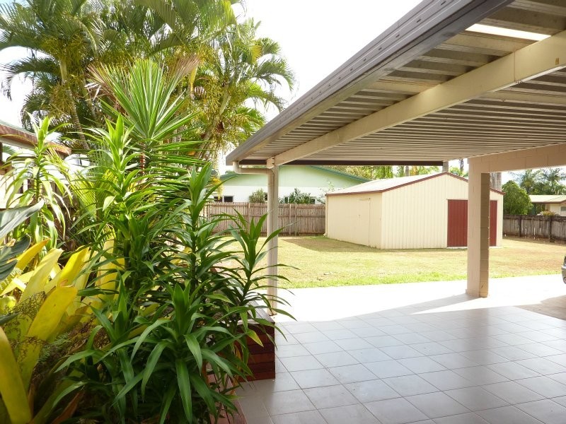 26 Blackbird Street, Bentley Park QLD 4869