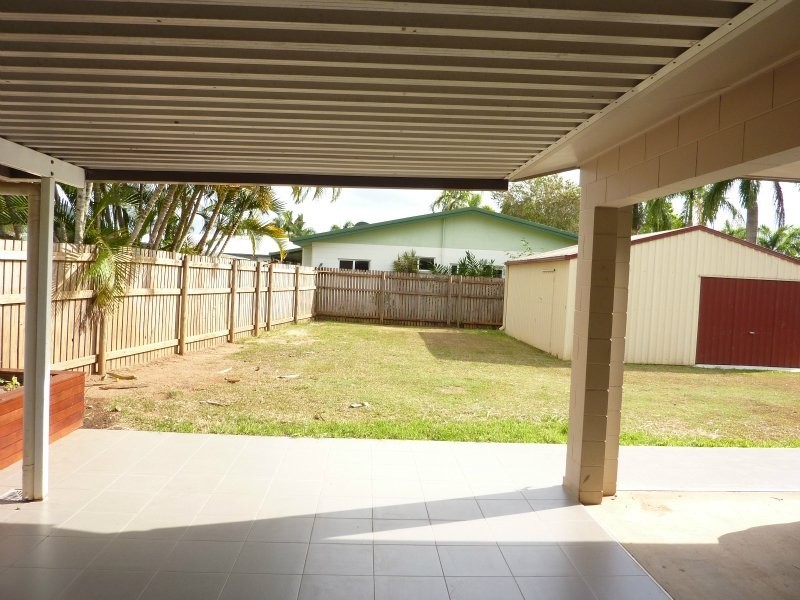 26 Blackbird Street, Bentley Park QLD 4869