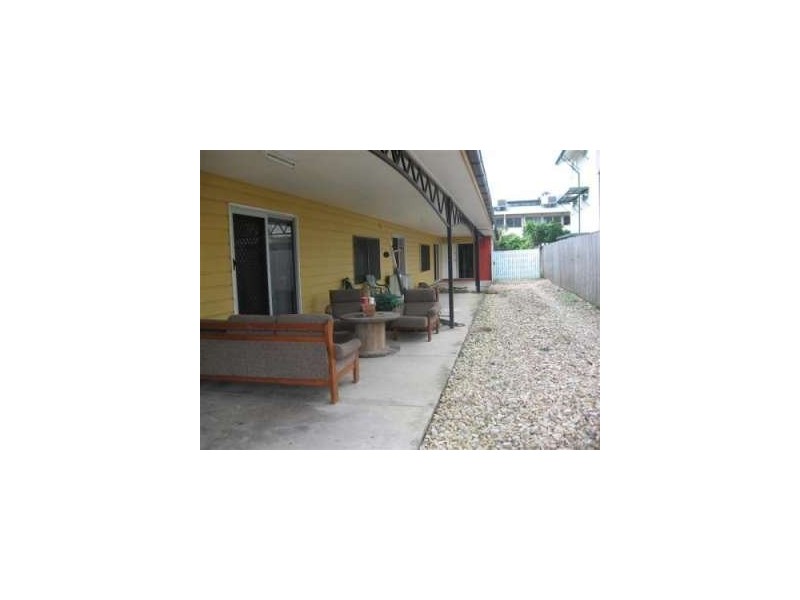 2/340 Mcleod Street, Cairns QLD 4870