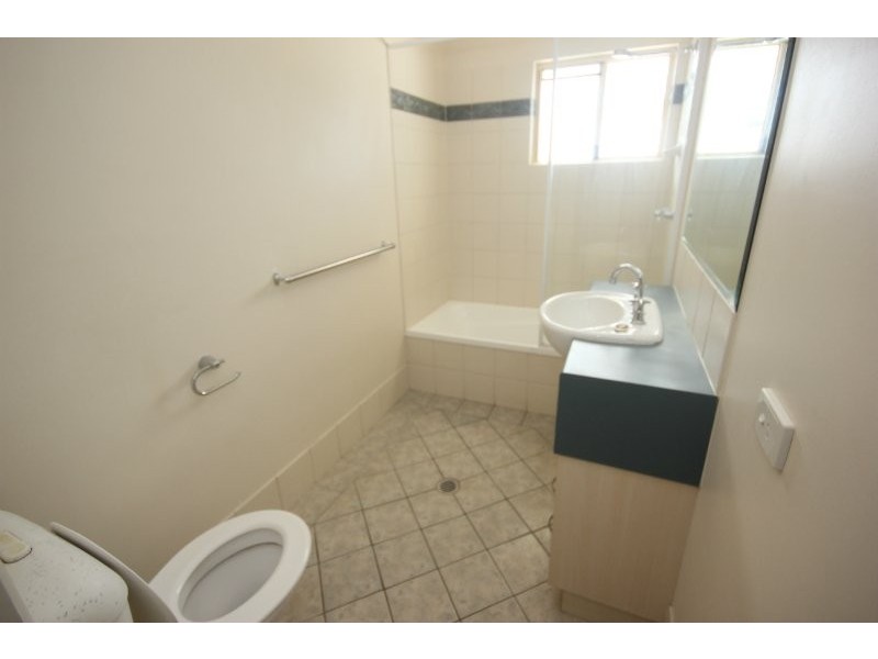 8/7-9 Le Grande Street, Freshwater QLD 4870