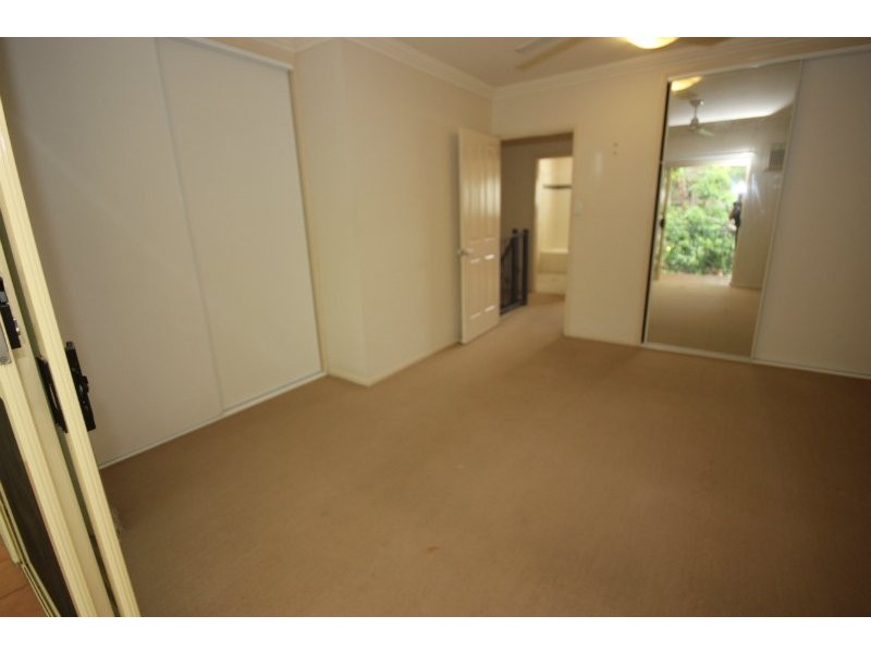 8/7-9 Le Grande Street, Freshwater QLD 4870