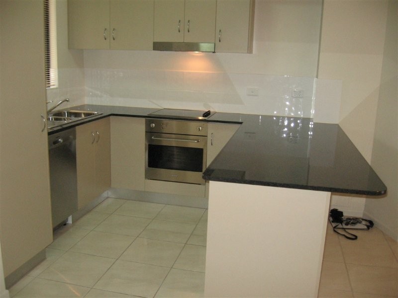 9/516 Varley Street, Yorkeys Knob QLD 4878