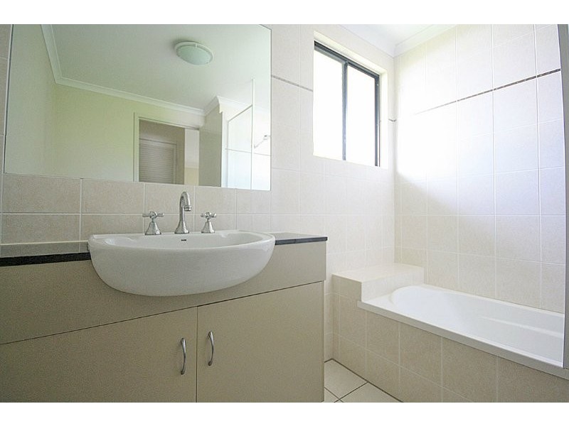 9/516 Varley Street, Yorkeys Knob QLD 4878